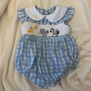 Girls stitchy fish zoo and safari animal smocked bubble with ruffle sleeve 6 m